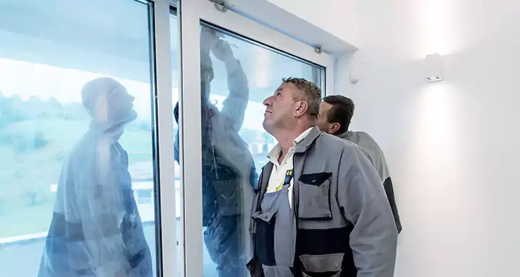 Retractable Screen Door Repair in Englewood, FL