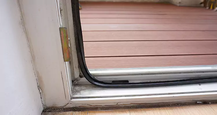 Why Choose Us for Leaking Sliding Glass Door Repair in Englewood, FL?
