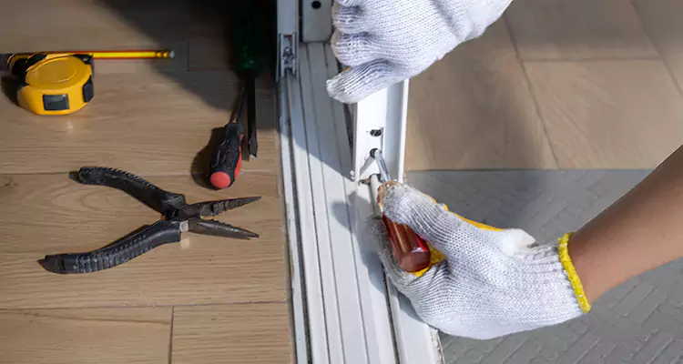 Screen Door Wheel Replacement in Englewood, FL