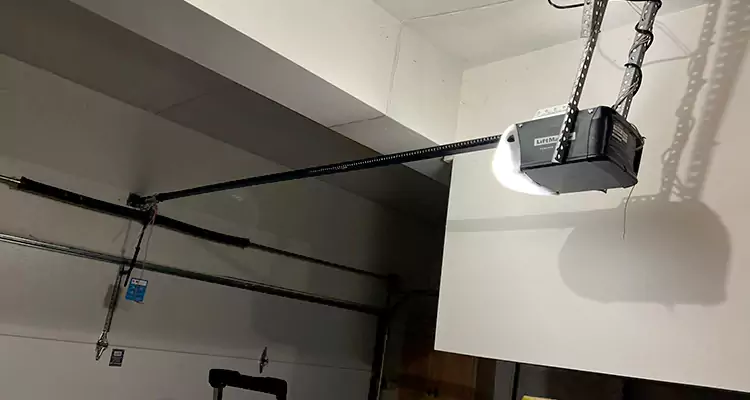 Linear Garage Door Opener Repair in Englewood, FL