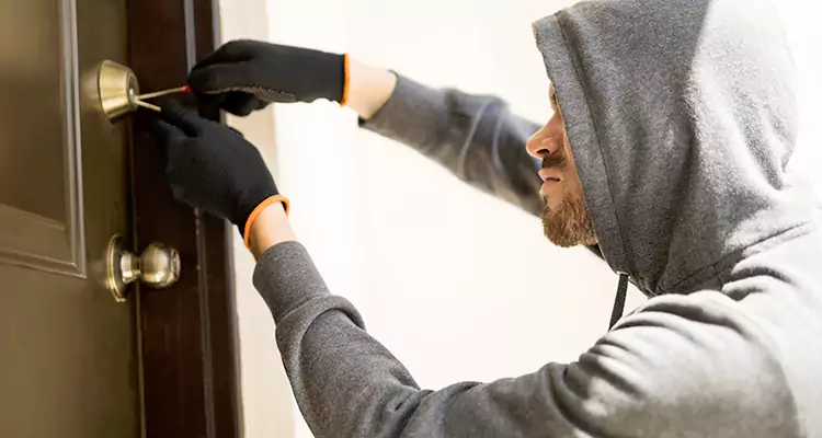 Emergency Motel Lock Repairs—Available 24/7 in Englewood, FL